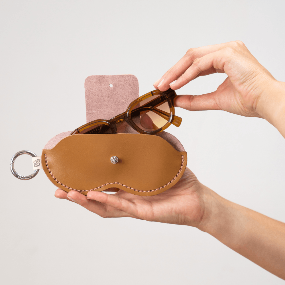 ÉTUI À LUNETTES