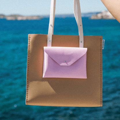GRAND TOTE